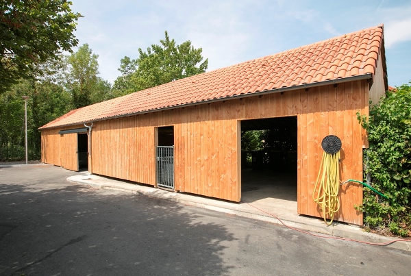 Local-tri-sélectif-Camping-Lac-de-Saint-Cyr-86130-Beaumont-Saint-Cyr